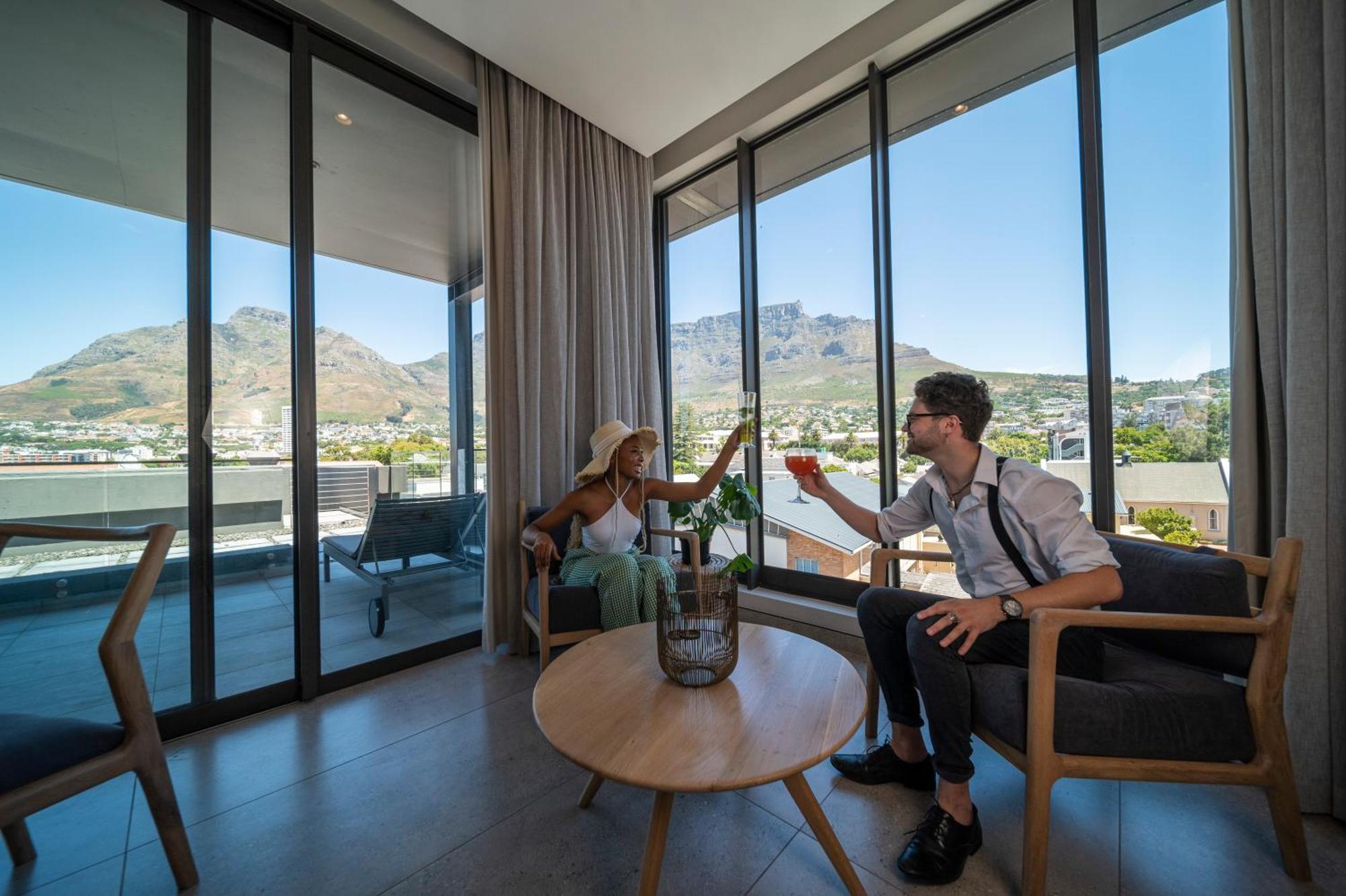 Kloof Street Hotel - Lion Roars Hotels & Lodges ケープタウン エクステリア 写真